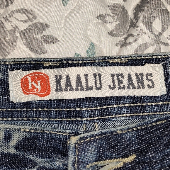 Jeans - Picture 2 of 2